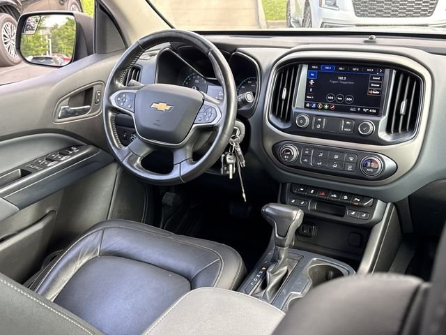 Used 2019 Gray Chevrolet Z71 image 24