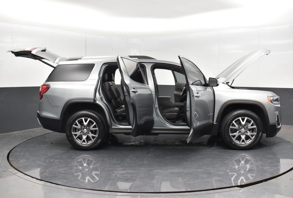 Used 2023 Silver GMC SLT image 36
