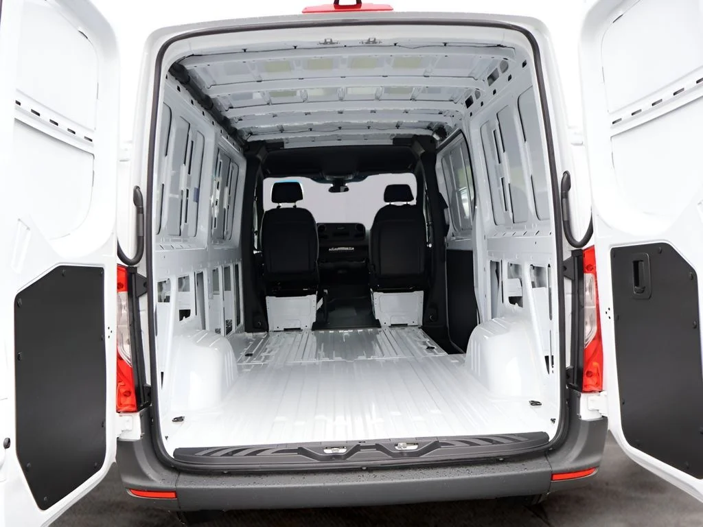 New 2026 Arctic White Mercedes-Benz Cargo 144 WB image 17