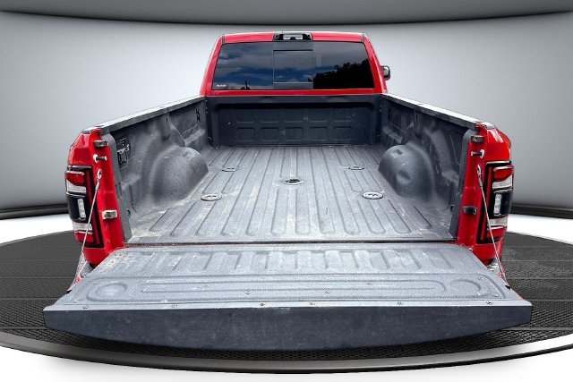Used 2022 Red Ram Laramie image 9