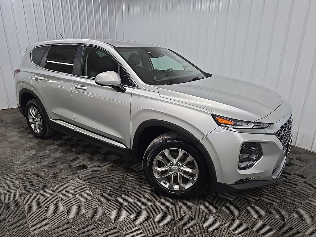 Used 2019 Silver Hyundai SE image 7