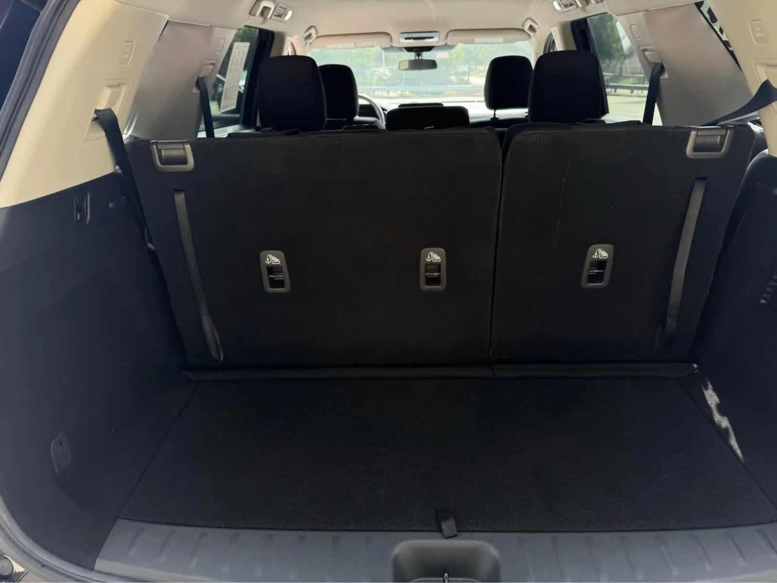 Used 2024 Super Black Nissan SV image 26
