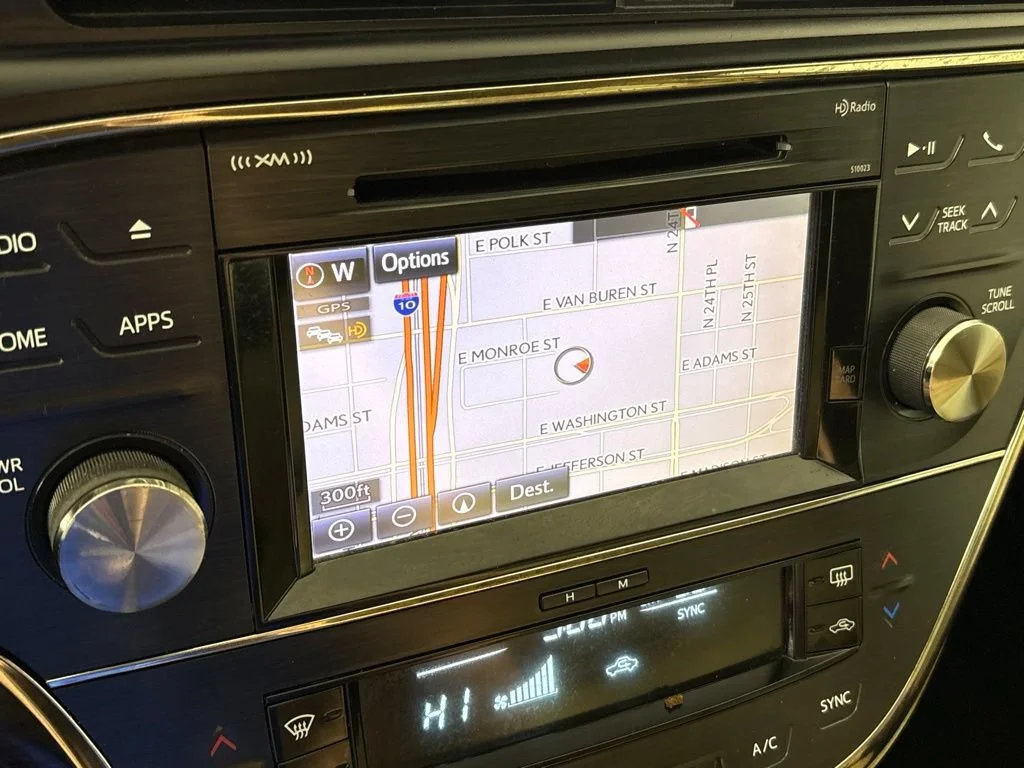 Used 2015 Gray Toyota XLE Touring image 36
