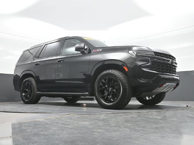 Used 2022 Black Chevrolet Z71 image 23