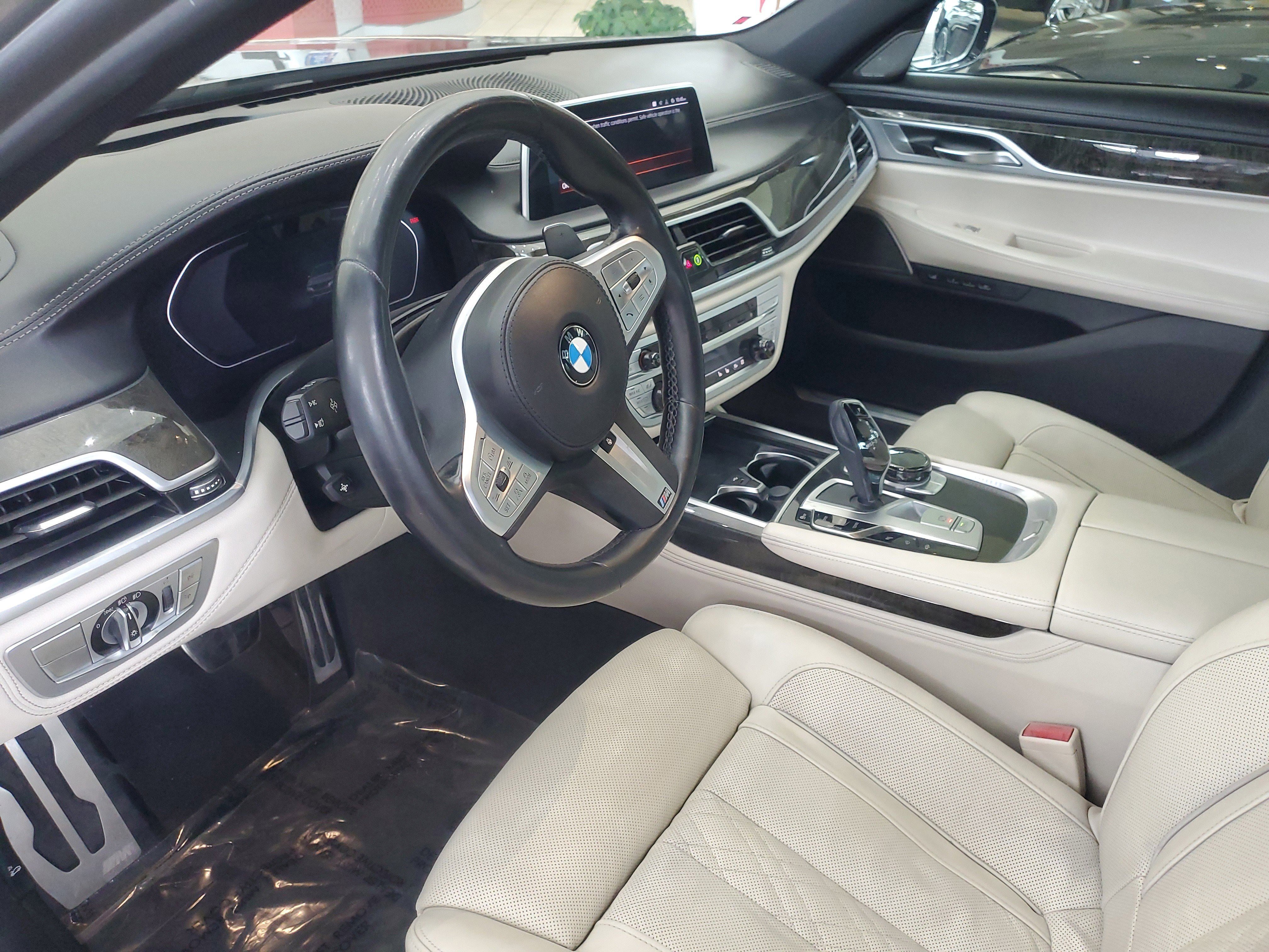 Used 2022 Donington Gray Metallic BMW 750i xDrive image 15