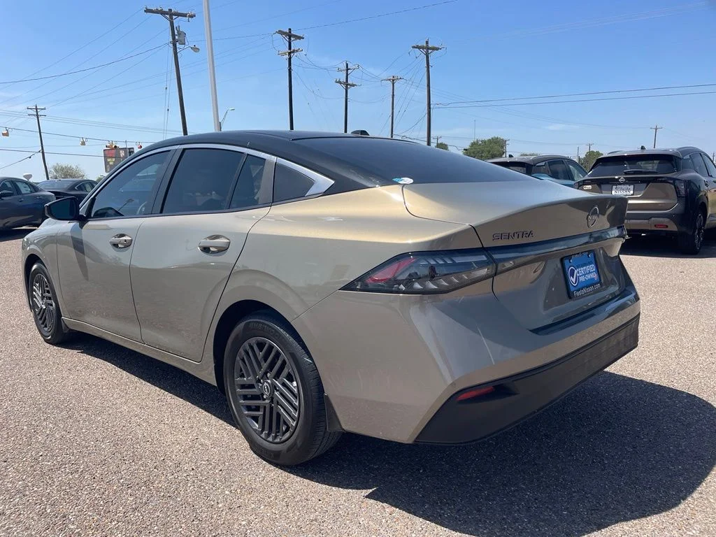 Used 2026 Brown Nissan SV image 5