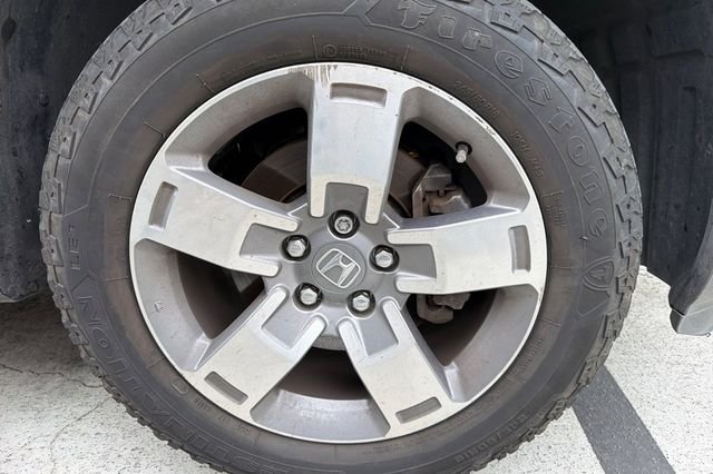 Certified Used 2024 Crystal Black Pearl Honda RTL image 5