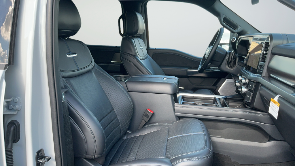 2026 Ford F-250 Super Duty Platinum - Photo 22