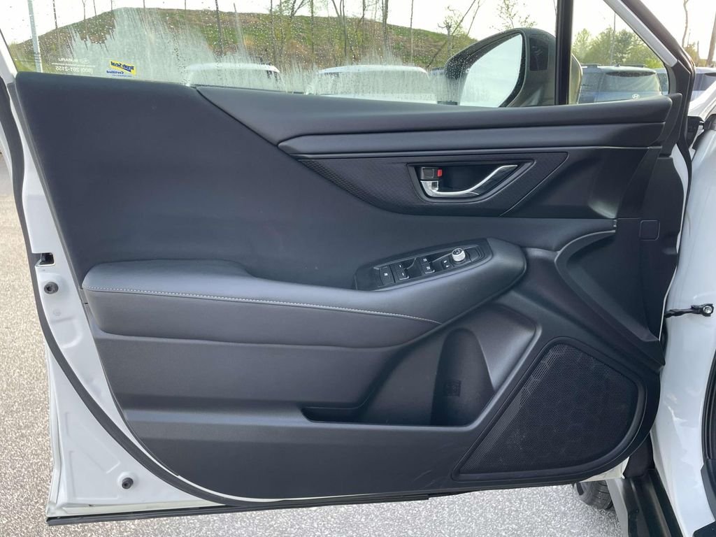 Used 2025 Crystal White Pearl Subaru Premium image 5