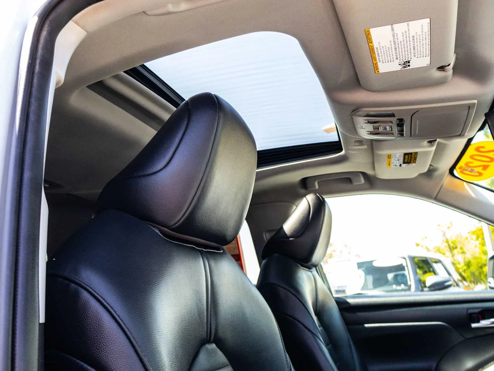 Used 2020 Blizzard Pearl Toyota XLE image 19