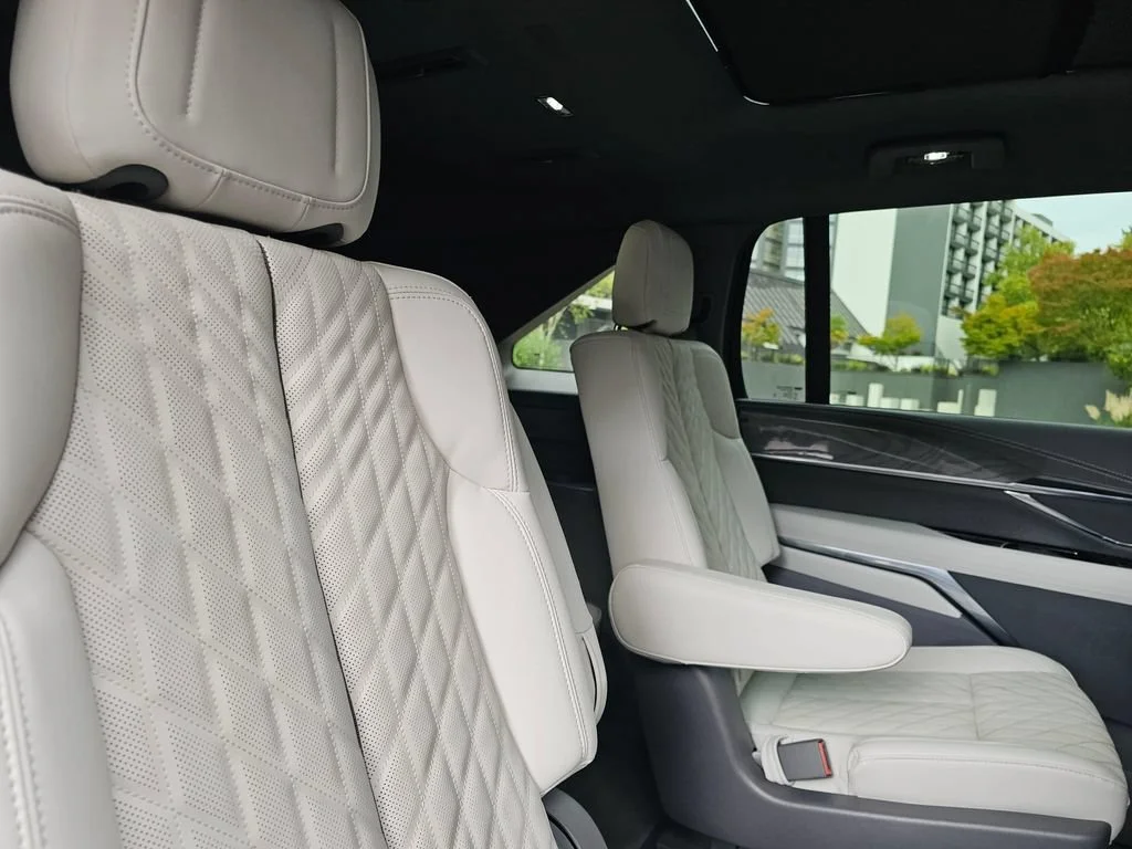 2026 Cadillac Escalade IQ Luxury - Photo 12