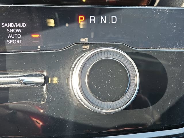 Used 2022  Jeep Limited image 18