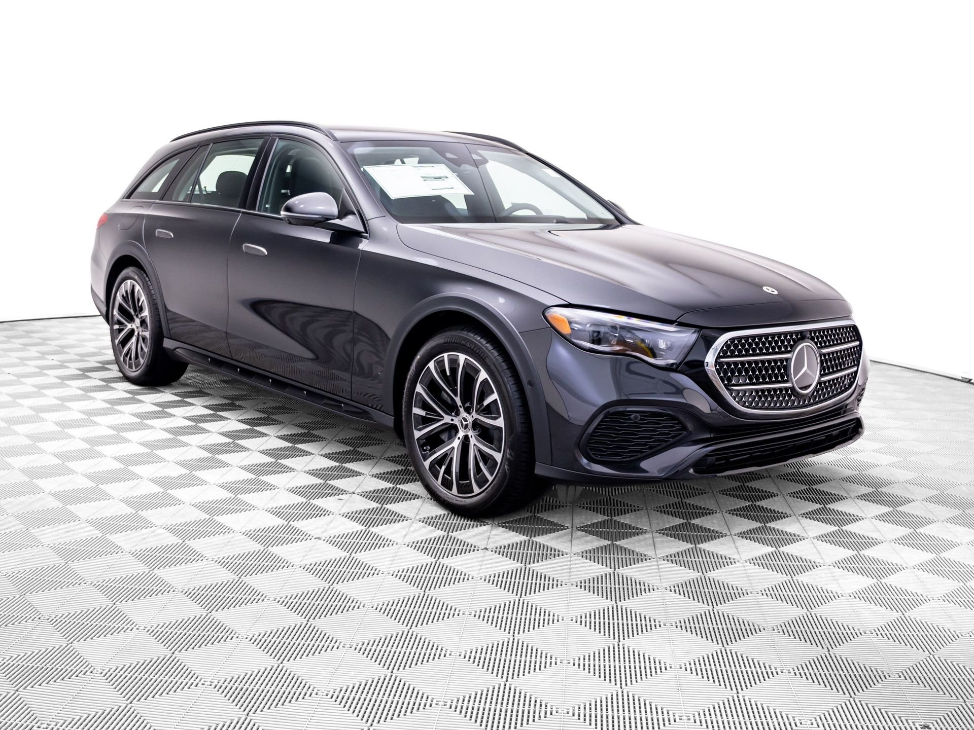 New 2027 Graphite Grey Metallic Mercedes-Benz E 450 image 7