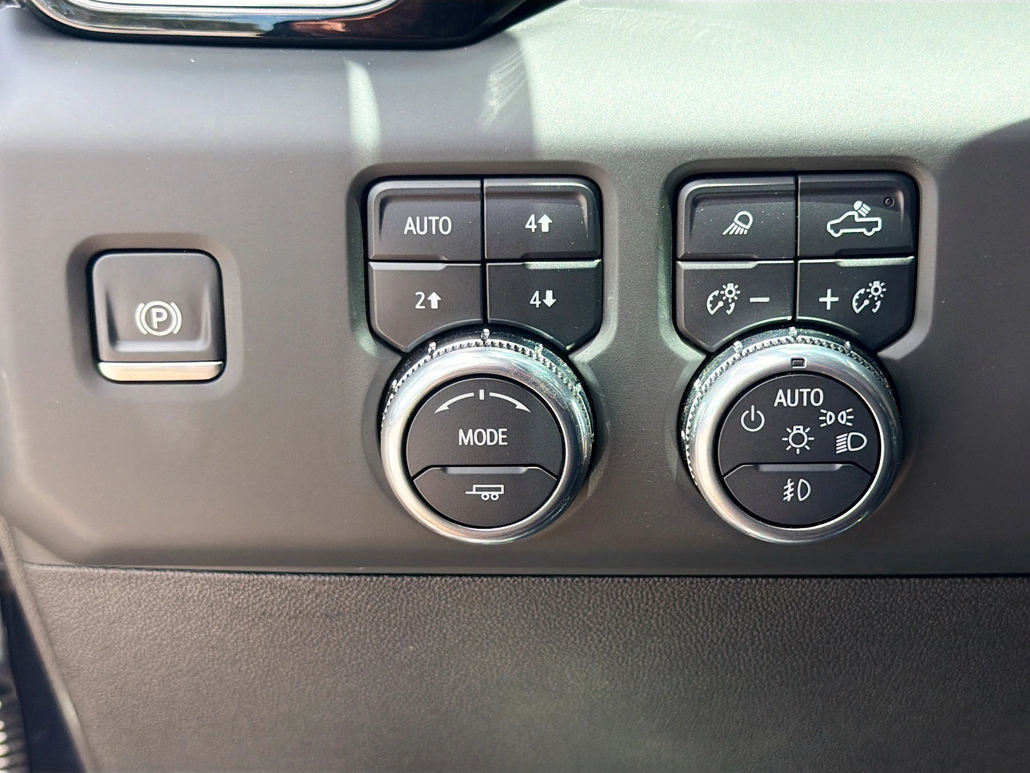 Used 2024 Titanium Rush Metallic GMC Denali image 35