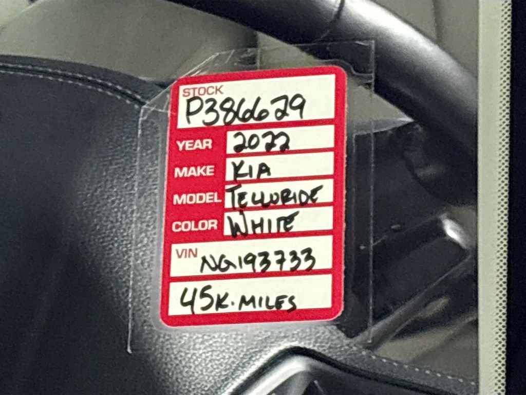 Used 2022 White Kia SX image 26