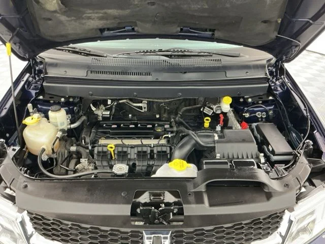 Used 2018 Blue Dodge SE image 29