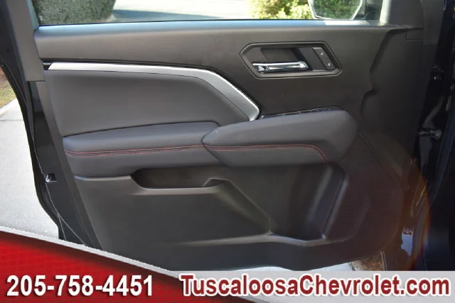 Used 2025 Black Chevrolet Z71 image 18