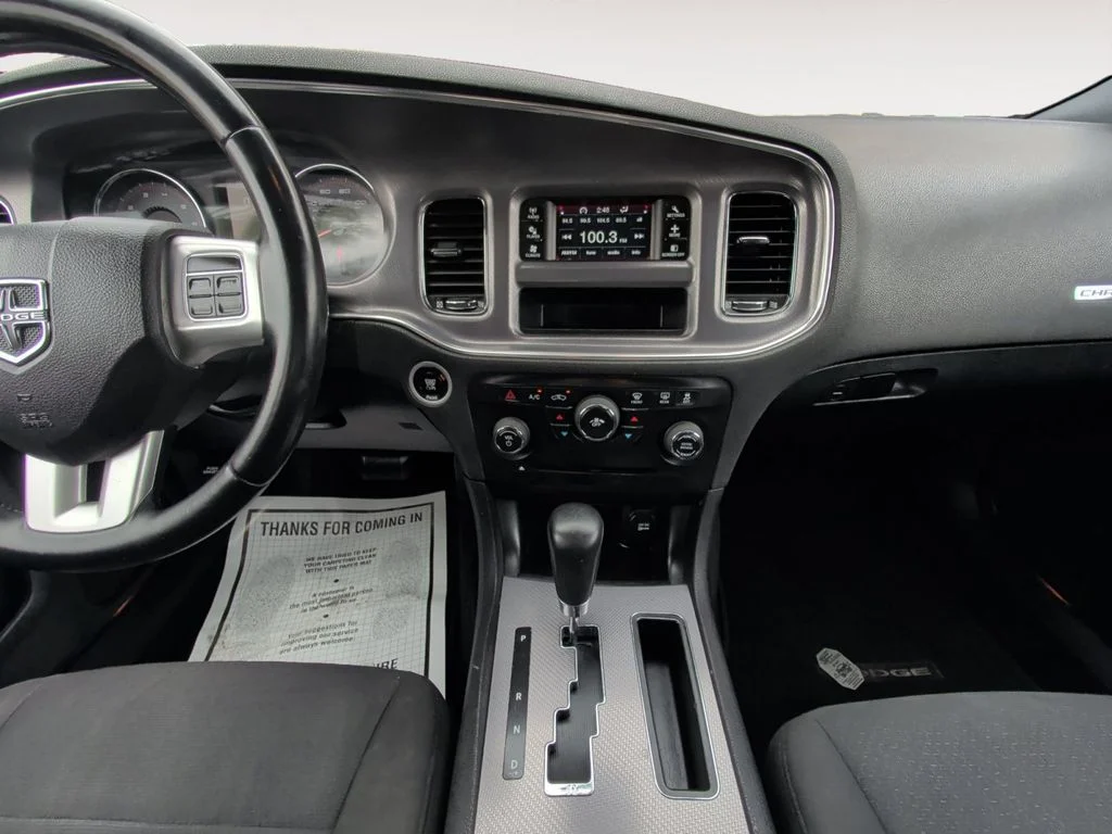 Used 2014 Silver Dodge SE image 11