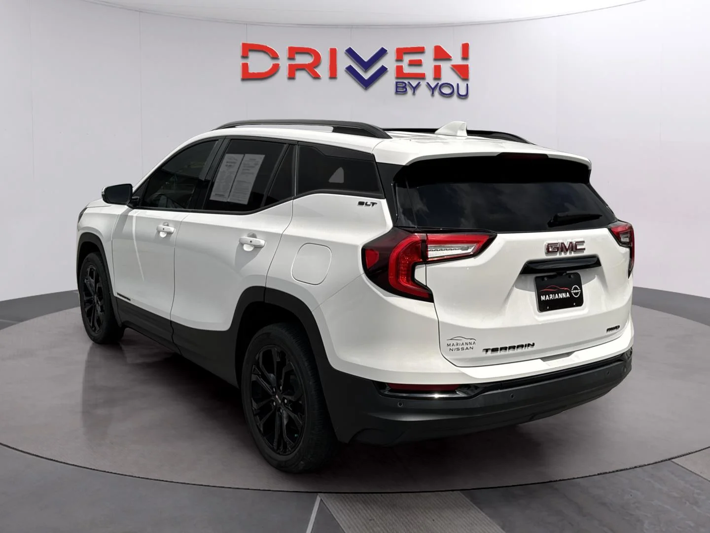 Used 2022 Summit White GMC SLT image 3