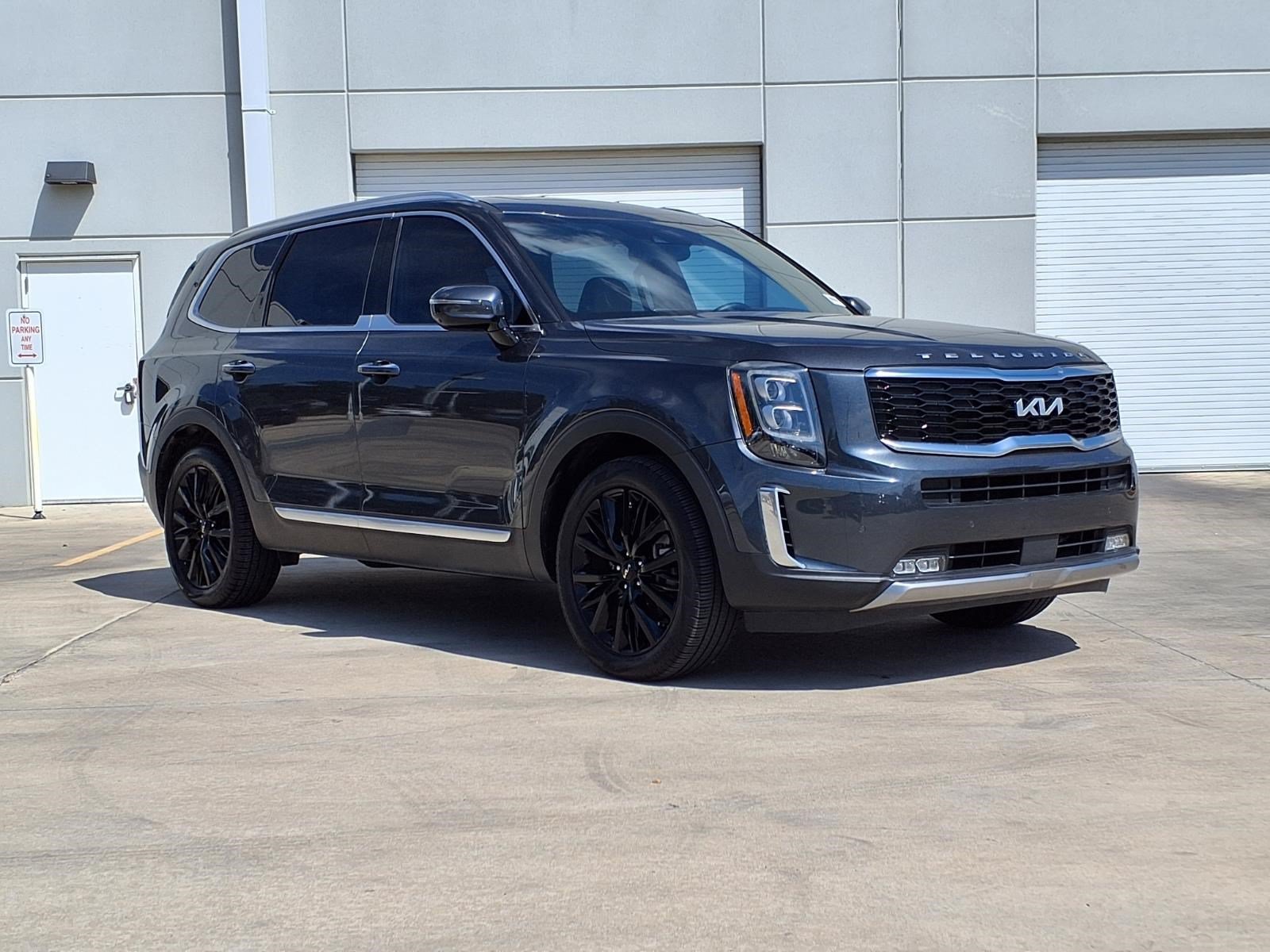 Used 2022 Gravity Grey Kia SX image 3