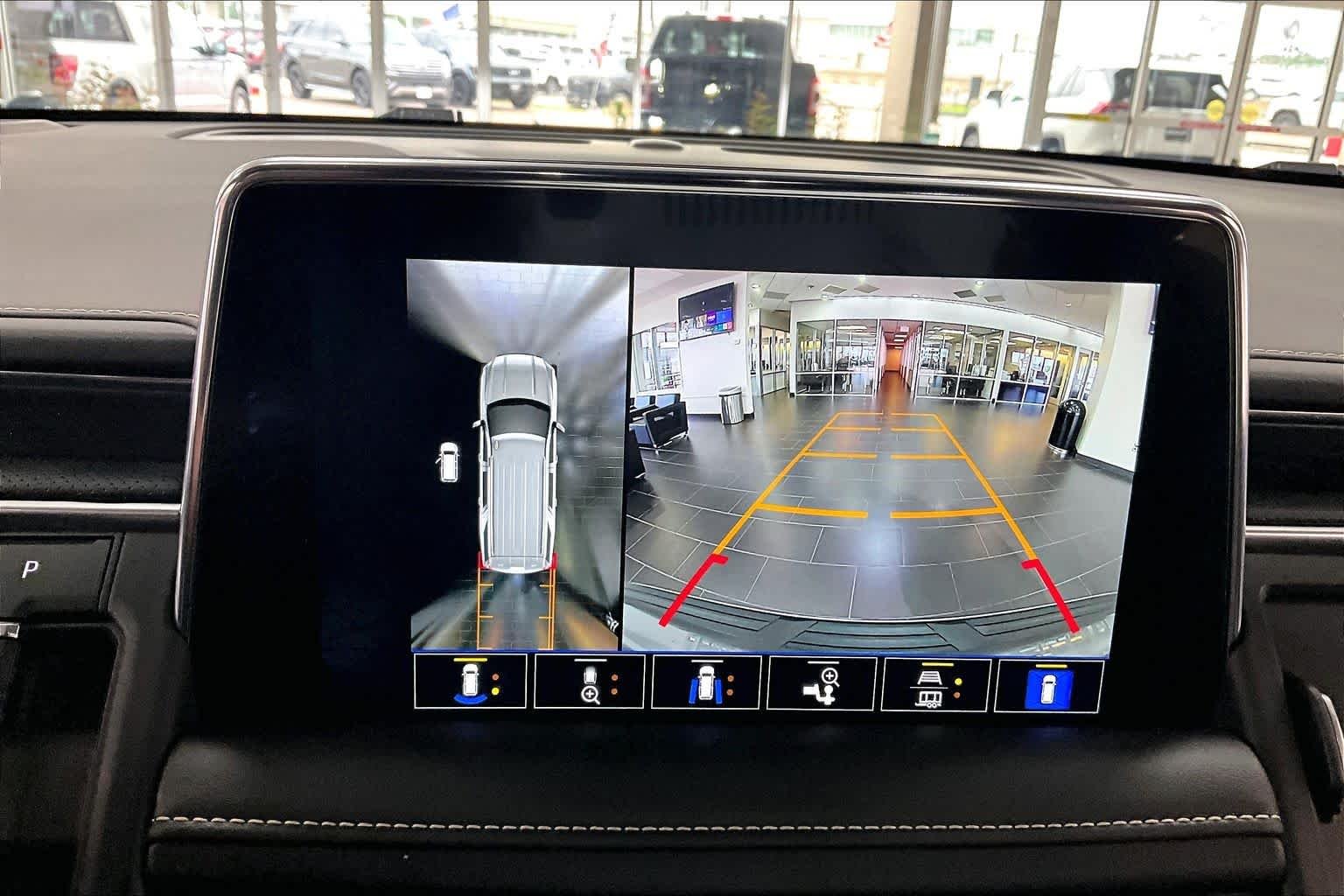Used 2023 Sterling Metallic GMC SLT image 27