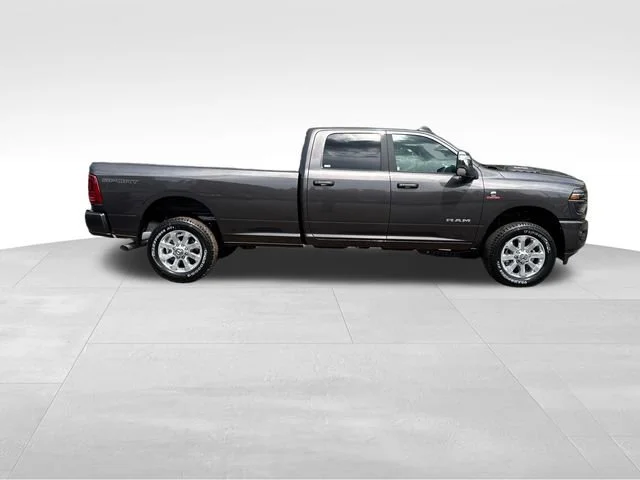 New 2026 Granite Crystal Metallic Clear-Coat Exterior Paint RAM Laramie image 8
