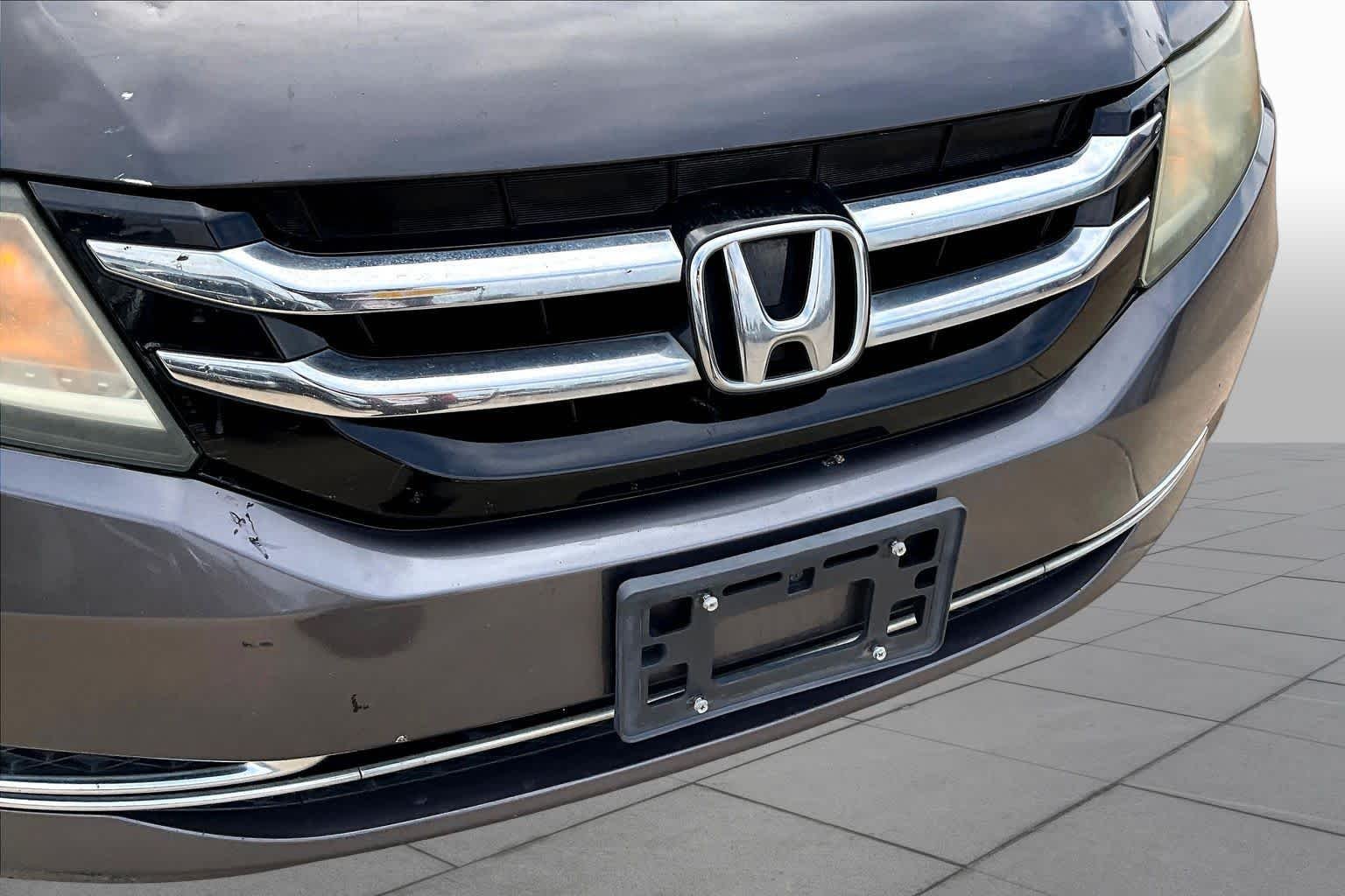 Used 2015 Modern Steel Metallic Honda EX image 29
