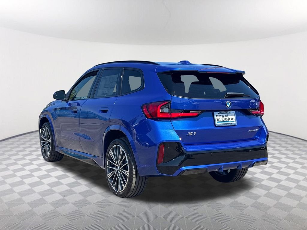 New 2027 Portimao Blue Metallic BMW xDrive28i image 4