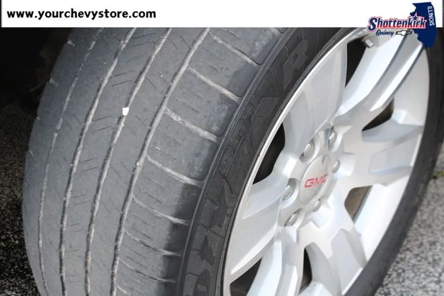 Used 2017 Silver GMC SLE image 11