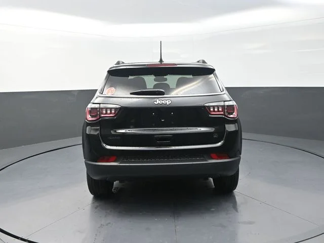 New 2026 Diamond Black Crystal Pearlcoat Jeep  image 8