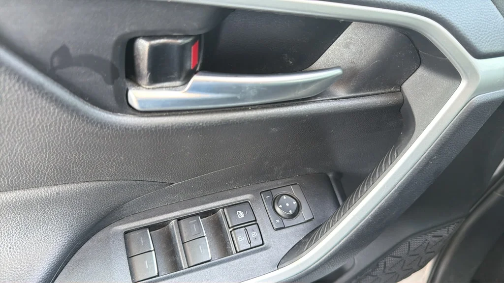 Used 2025 Blueprint Toyota XLE image 18