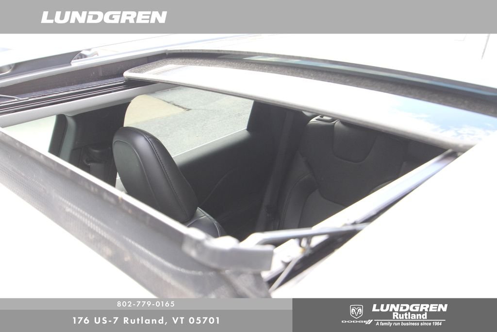 Used 2021 Gray Jeep Limited image 45