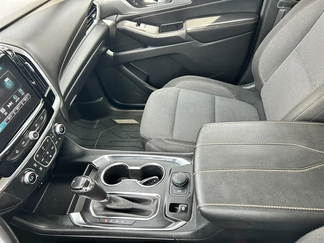 Used 2018 Brown CHEVROLET LT Cloth image 39