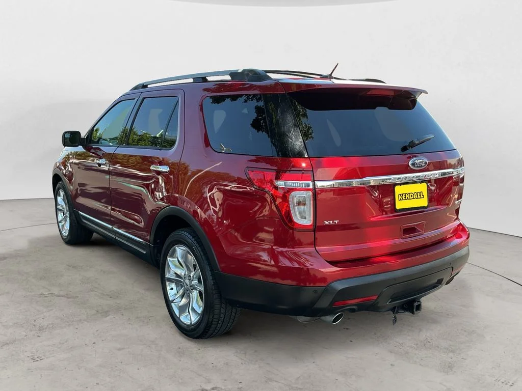 Used 2015 Red Ford XLT image 7