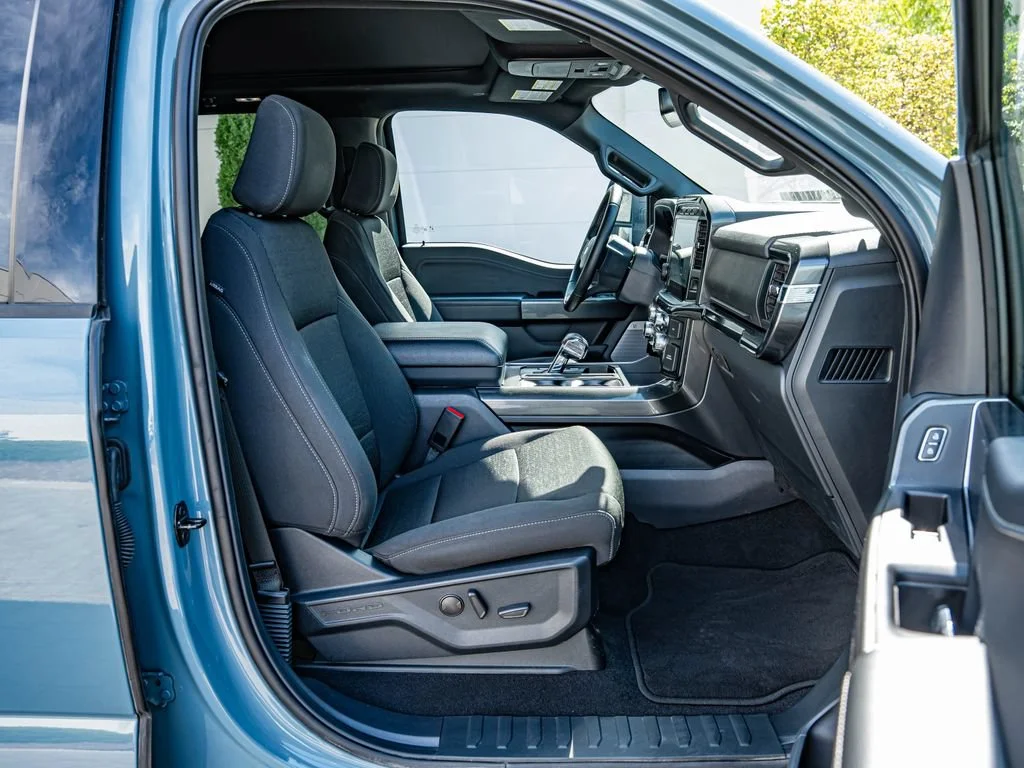 Used 2023 Area 51 Blue Ford XLT image 41