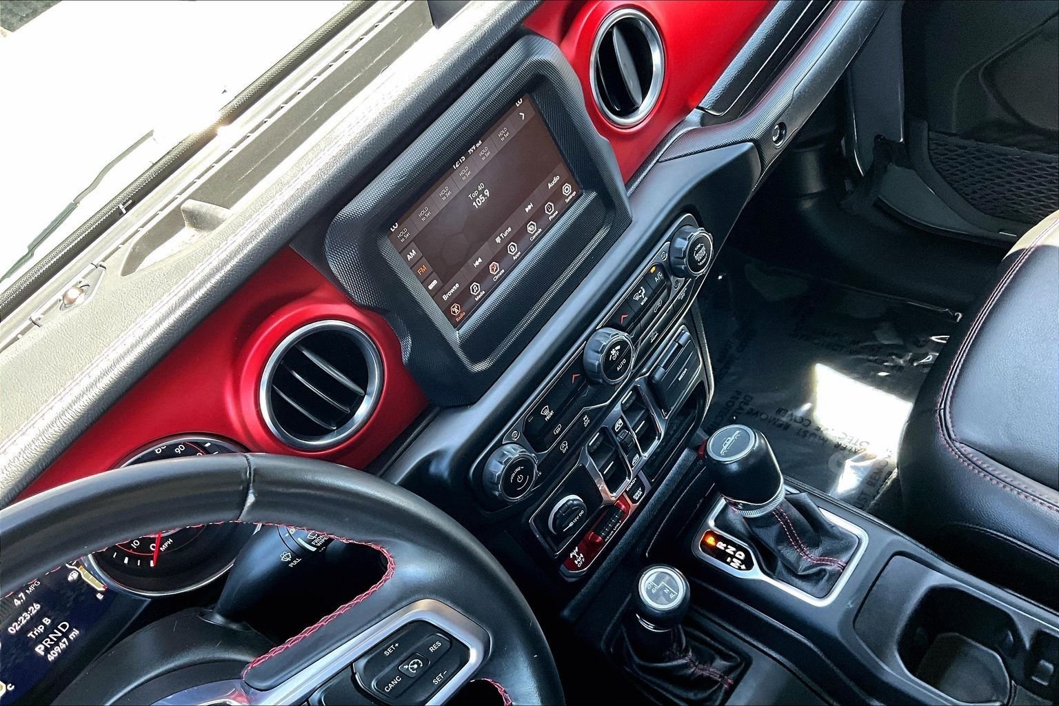 Used 2021 Gray Jeep Rubicon image 32