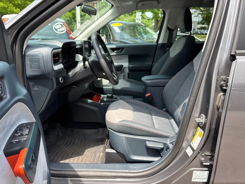 Used 2024 Gray Ford XLT image 9