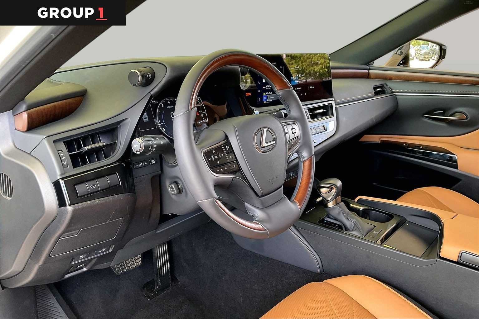Used 2024 Eminent White Pearl Lexus Luxury image 15
