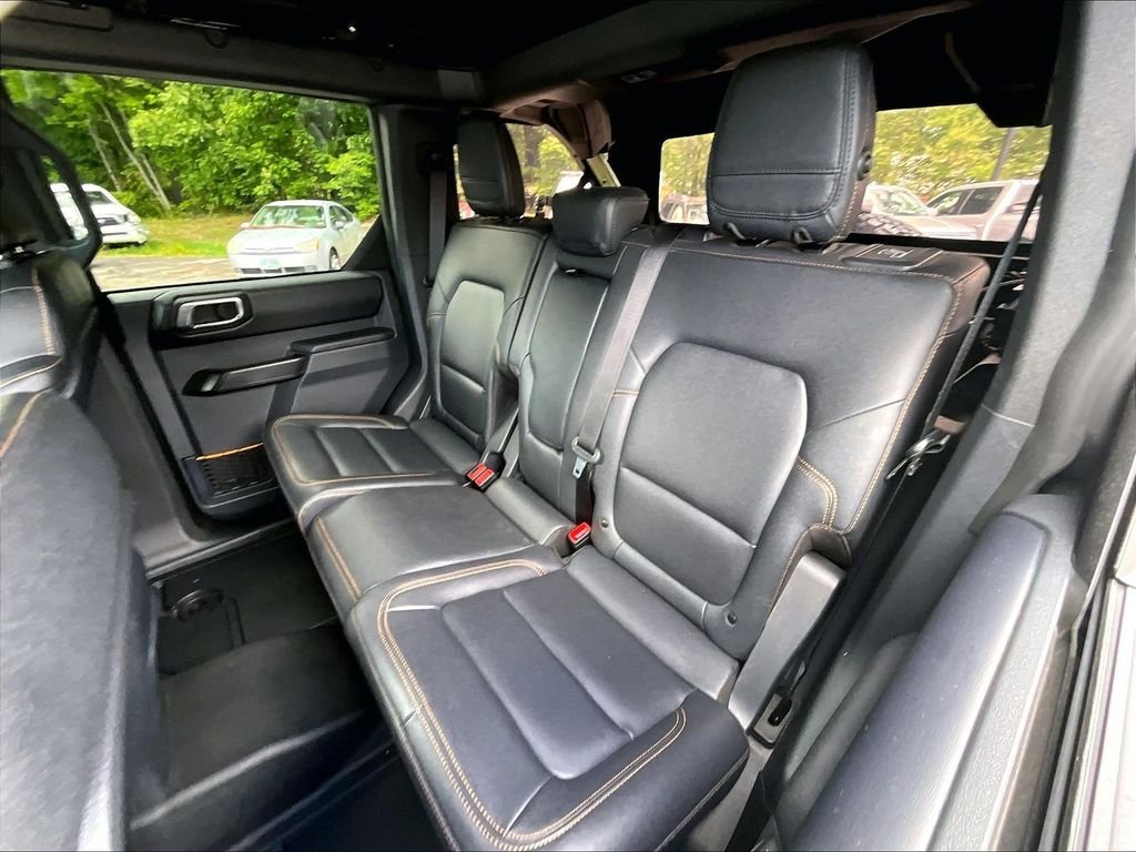Used 2024 Green Metallic Ford Badlands image 15