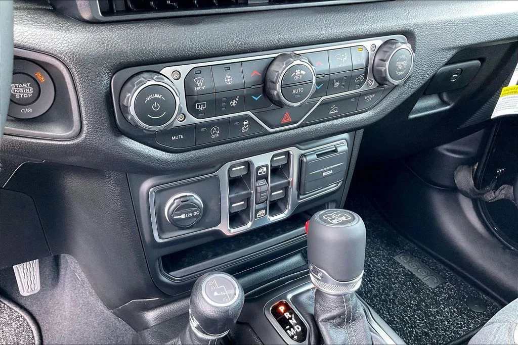 New 2026 Jeep Wrangler 4D Sport Utility