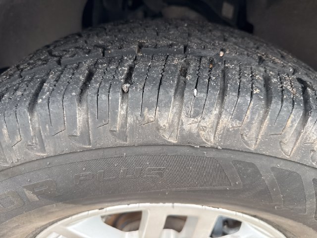 Used 2019 Blue Nissan SV image 14