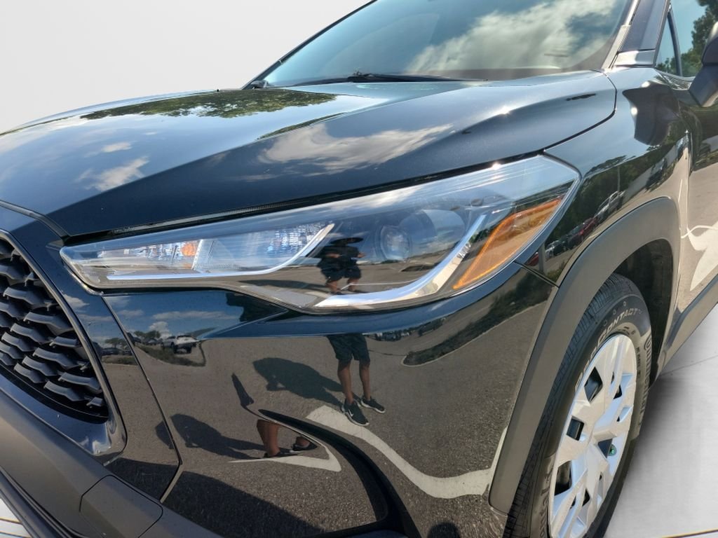 Certified Used 2024 Black Toyota L image 9