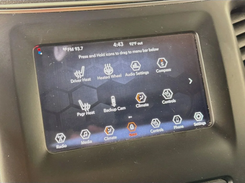 Used 2020 White Jeep Latitude Plus image 15