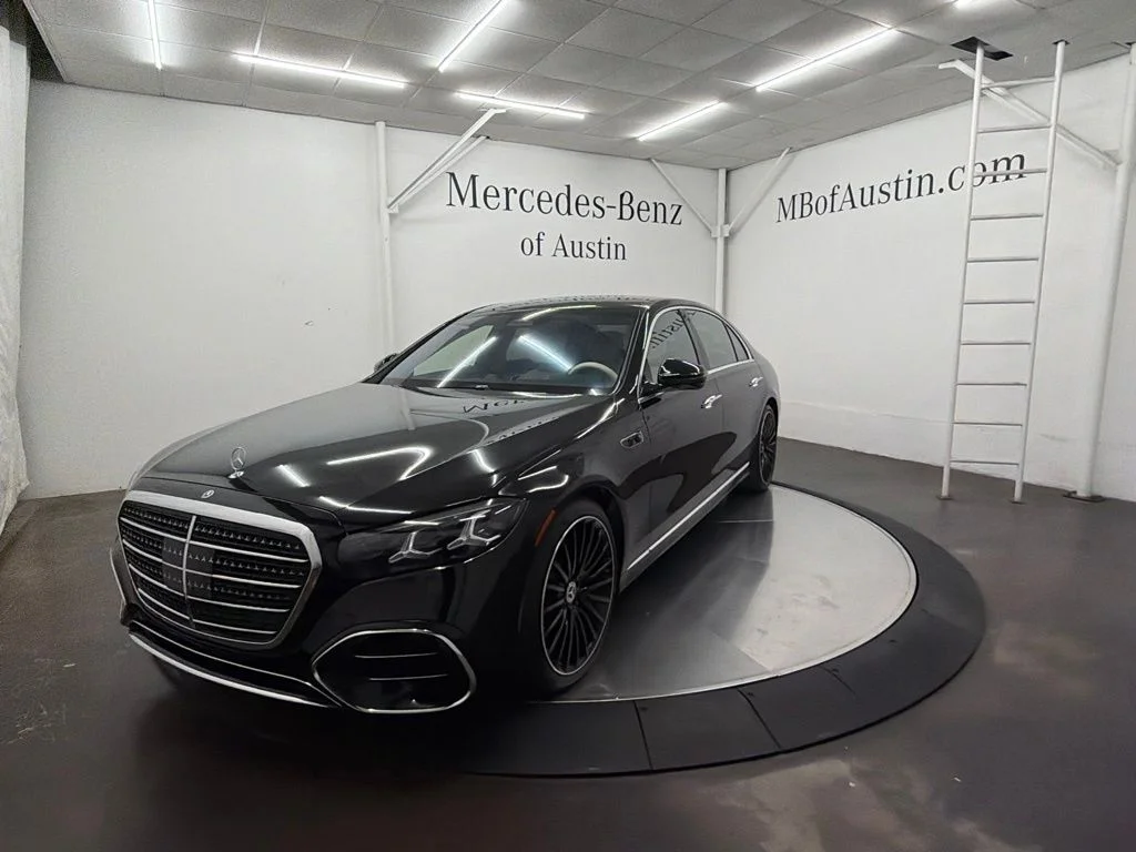 New 2027 Black Mercedes-Benz S 580 image 3