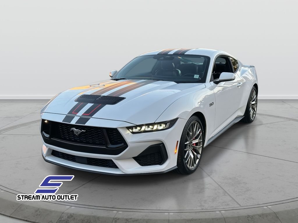 2024 Ford Mustang GT Premium photo 3
