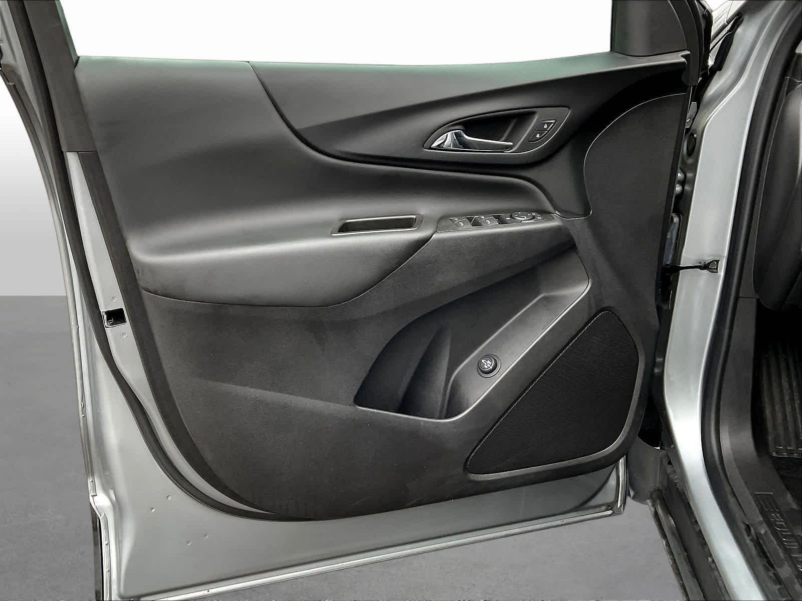 2024 Chevrolet Equinox LT - Photo 21