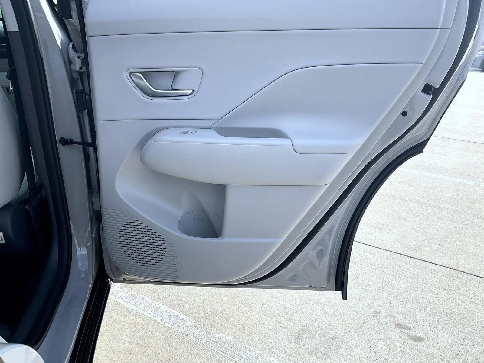 New 2026 Gray Hyundai SEL Premium image 21