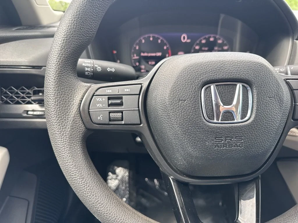 Used 2025 Red Honda LX image 15
