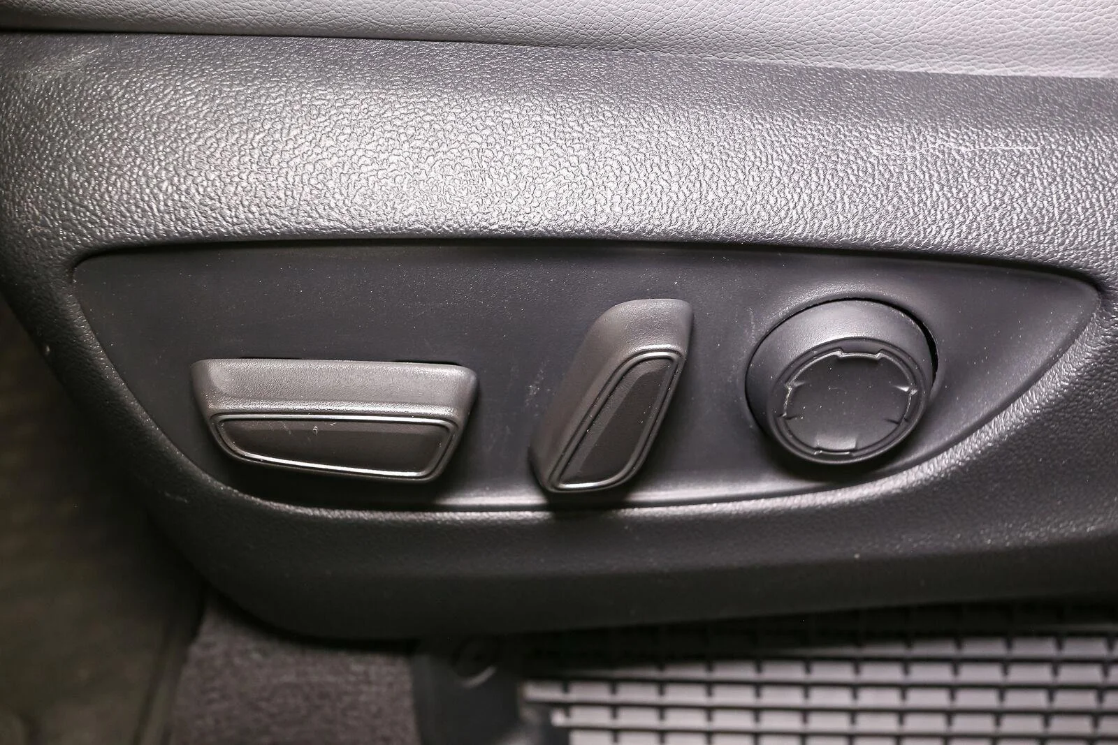 Used 2024 GY Toyota XLE image 43