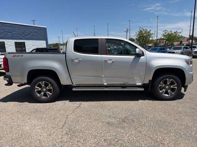 Used 2018 Silver Ice Metallic Chevrolet 4WD Z71 image 6